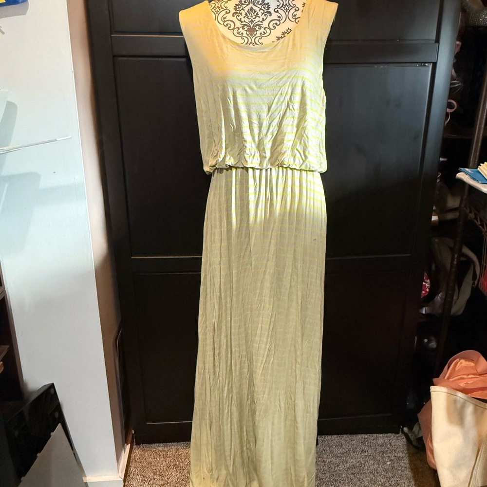 Apt. 9 Light Yellow Sleeveless Maxi Dress